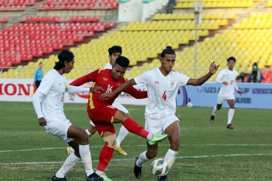 Tiền đạo dân tộc Tà Ôi dùng kỹ năng bóng chuyền giúp U23 Việt Nam hạ U23 Myanmar