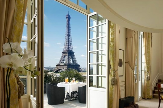5 khách sạn "hạt dẻ" giữa trung tâm Paris tráng lệ