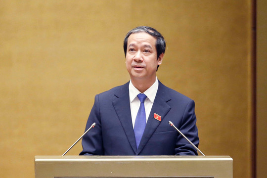 Bộ trưởng Nguyễn Kim Sơn trả lời chất vấn 27 điểm vẫn trượt đại học