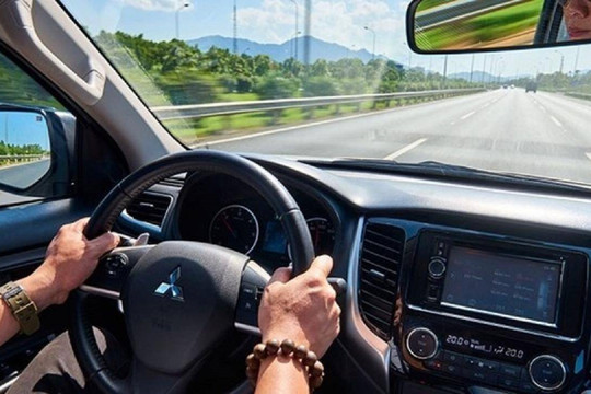 Kinh nghiệm lái xe đường dài cho các tài xế mới đi xa lần đầu