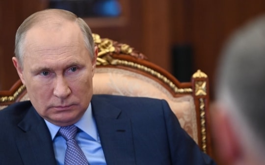 Vấn đề Ukraine: Tổng thống Nga ký sắc lệnh; NATO và các nước châu Âu đồng loạt cảnh báo; Mỹ-EU tính đòn