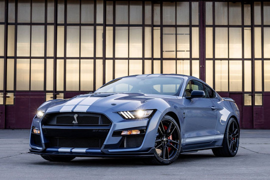 Ngắm Ford Mustang Shelby GT500 Heritage Edition 2022 vừa ra mắt