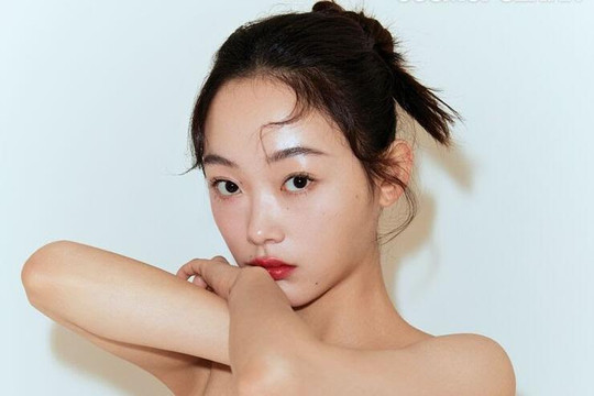 Nữ diễn viên 'Squid Game' Lee Yoo Mi phải làm shipper