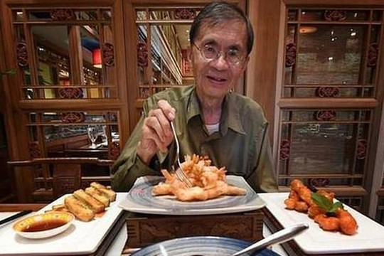 Người đàn ông 72 tuổi trải nghiệm 8.000 nhà hàng để tìm kiếm nơi bán đồ ăn ngon nhất
