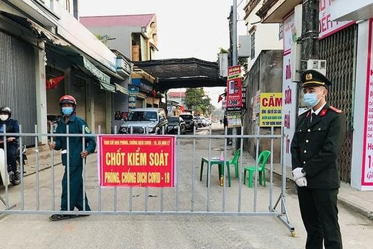 Thanh Hóa: 15 giáo viên, học sinh mắc Covid-19, phong tỏa 1 xã