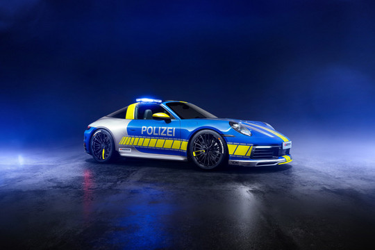 Porsche 911 Targa được TechArt nâng cấp theo phong cách Police