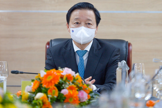 Bộ trưởng Trần Hồng Hà: 'Đoàn kết thế giới để ứng phó với biến đổi khí hậu'