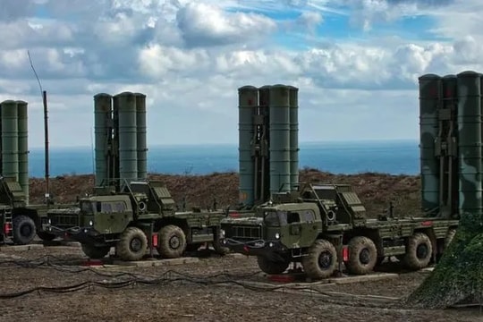 Nga bắt đầu chuyển giao 'rồng lửa' S-400 cho Ấn Độ, phớt lờ động thái của Hoa Kỳ