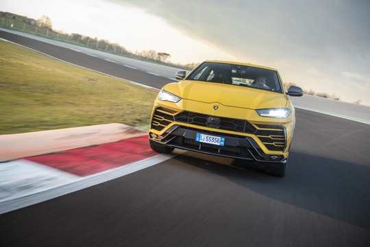 Lamborghini hé lộ siêu xe tiếp theo: Urus phiên bản mới, có thể hybrid trước khi chạy điện hoàn toàn