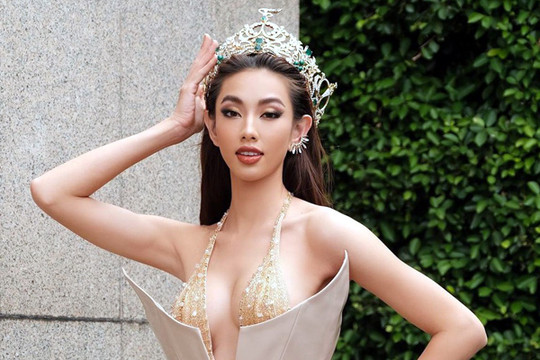 Hoa hậu Thùy Tiên khoe vòng 1 sexy táo bạo sau đăng quang
