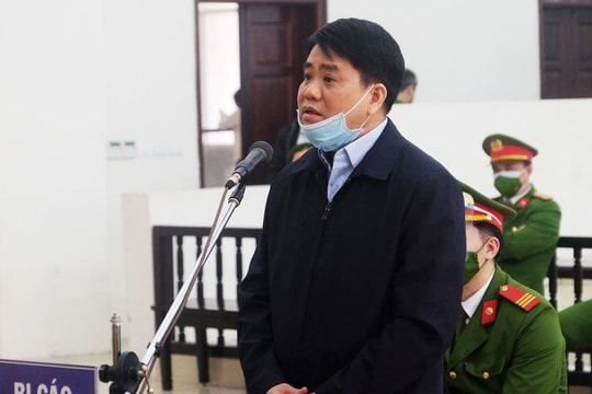 Cựu Chủ tịch Hà Nội Nguyễn Đức Chung lĩnh án 8 năm tù
