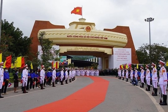 Việt Nam - Lào hợp tác quốc phòng toàn diện, xây dựng biên giới hòa bình
