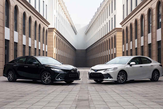 Giới thiệu chi tiết Toyota Camry 2022: Giá cao nhất hơn 1,4 tỷ đồng