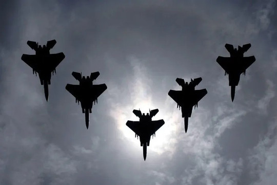 Hoa Kỳ dẫn đầu thế giới về số lượng máy bay quân sự