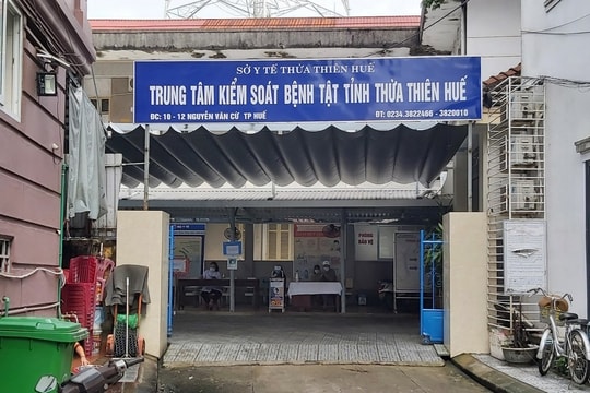 Giám đốc CDC Thừa Thiên - Huế liên tiếng về việc 'thổi giá' kit test COVID-19