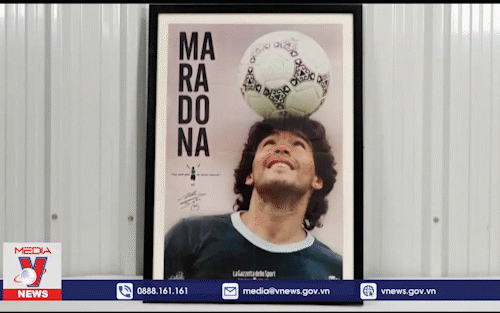 Đấu giá trực tuyến nhiều món đồ của huyền thoại bóng đá Maradona