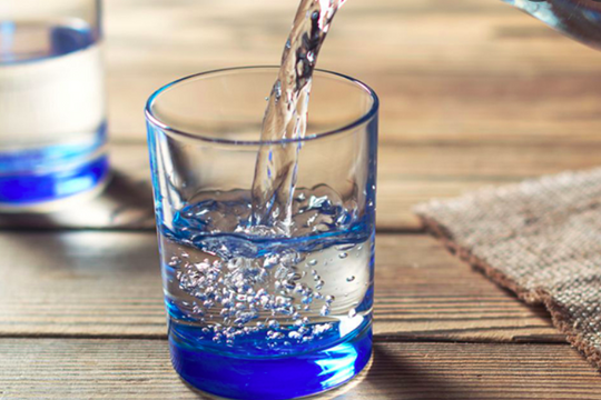 Uống nước là 'liều thuốc vạn năng': 6 loại nước khác nhau nên chọn uống thế nào?