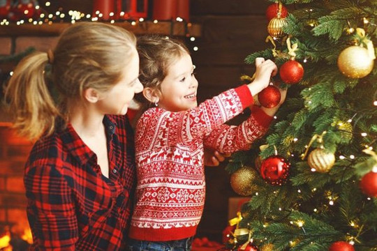 Hoạt động ý nghĩa cùng con dịp Noel, mang lại niềm vui thích và hạnh phúc cho trẻ