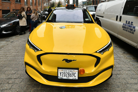 Ford Mustang Mach-E được chọn làm xe taxi, thay đổi cách kinh doanh trong thời đại xe điện