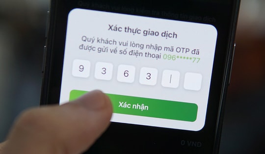 Thực hư cuộc gọi hỏi tiêm phòng vắc xin rồi bị chiếm điện thoại, mất tài khoản ngân hàng