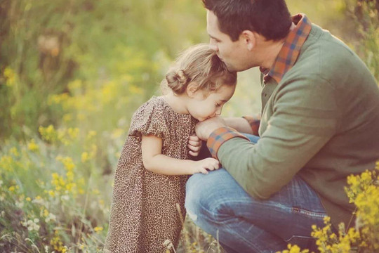 Những điều cha nhất định phải dạy con gái
