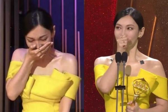 SBS Drama Awards 2021: 'Ác nữ' Kim So Yeon khóc tơi bời khi nhận giải