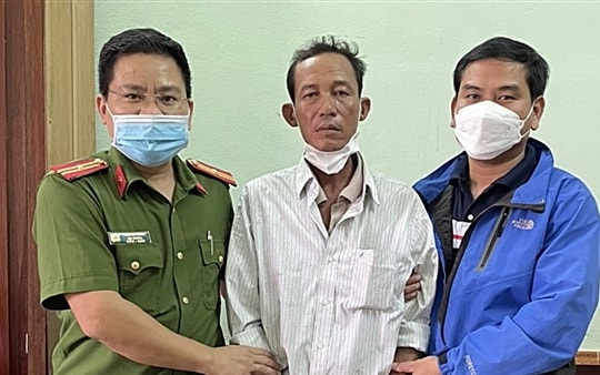 Triệt phá nhiều băng nhóm lừa đảo qua mua bán tài khoản