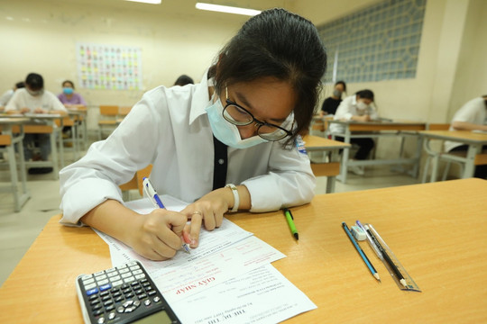 Kẻ xấu lợi dụng kỳ thi riêng của Đại học Quốc gia Hà Nội lừa tiền thí sinh