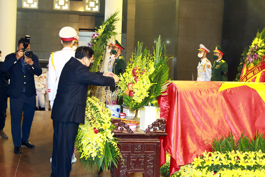 Tổ chức trọng thể Lễ tang đồng chí Nguyễn Côn