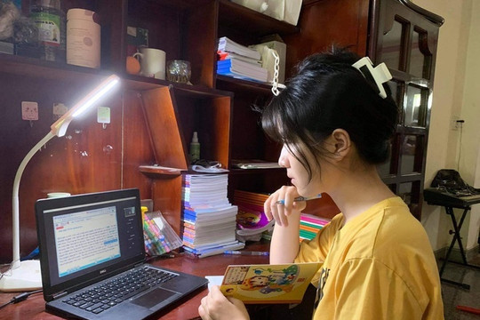 Phụ huynh Hà Nội: 'Cho con trở lại trường sau Tết còn hơn bây giờ'