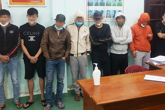 Quảng Nam: 19 khách và nhân viên 'phê' ma túy trong quán karaoke