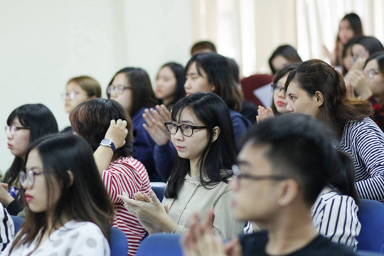 Đại học Ngoại thương đón sinh viên trở lại trường sau Tết Nguyên đán