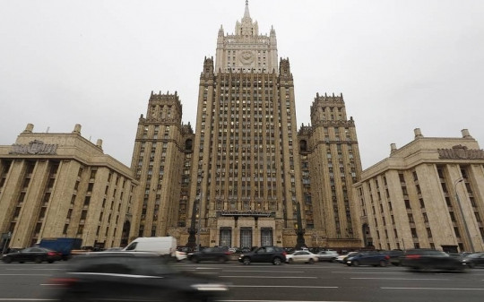Anh nói Nga cài cắm người ở Ukraine: Moscow phản pháo, Mỹ quan ngại