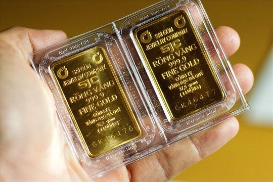 Áp Tết, giá vàng vượt 62 triệu đồng/lượng