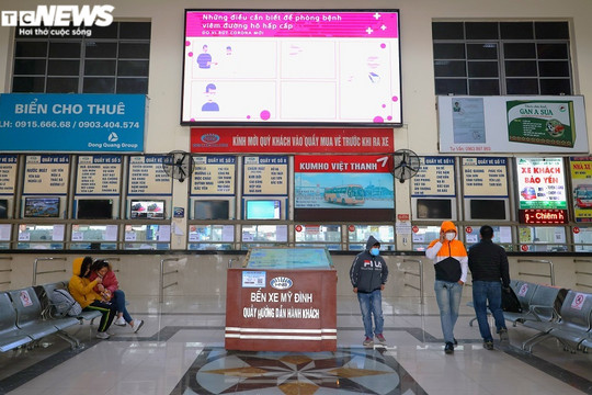 Lượng hành khách đi lại qua các bến xe ở Hà Nội dịp Tết Nguyên đán thế nào?