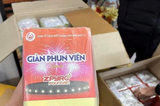 Người dân khó mua được pháo hoa Z121 đúng giá