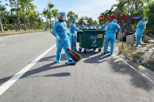 Thừa Thiên - Huế: Tăng cường vệ sinh môi trường, thu gom rác thải dịp Tết Nhâm Dần