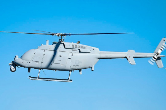 Hải quân Mỹ lần đầu triển khai trực thăng không người lái MQ-8C Fire Scout