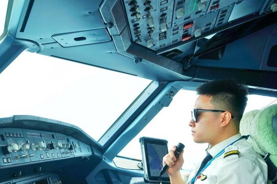 Những nhân viên hàng không quên Tết để phục vụ 'thượng đế'