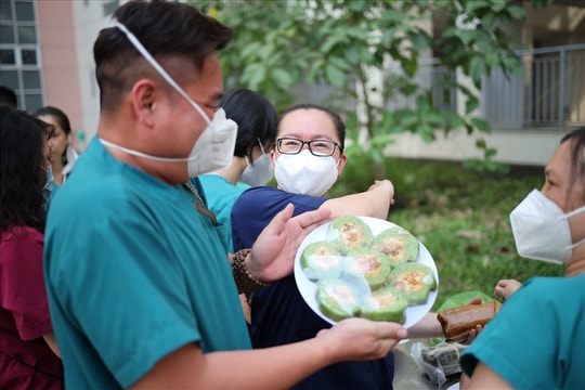 Đón Tết ở bệnh viện dã chiến