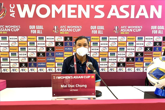 HLV Mai Đức Chung tiết lộ "chiêu bài" đánh bại tuyển nữ Thái Lan