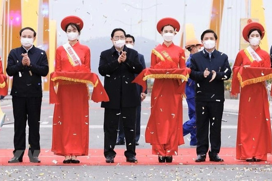 Thủ tướng dự lễ khánh thành cao tốc Cao Bồ - Mai Sơn