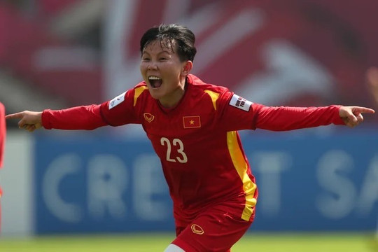 Tuyển nữ Việt Nam nhận mưa lời khen vì vượt khó dự World Cup 2023