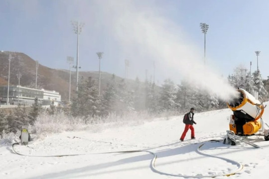 Trung Quốc sử dụng tuyết giả ở Olympic mùa Đông 2022