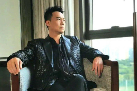Tài tử TVB Tạ Thiên Hoa sự nghiệp tái lên hương, ở nhà trăm tỷ