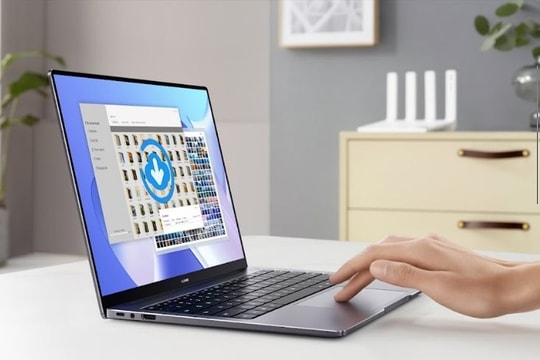 Huawei trình làng máy tính xách tay thân kim loại Matebook 14