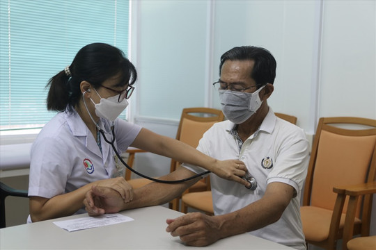 Gia tăng biến chứng sau khi hết bệnh, Khánh Hòa mở phòng khám hậu COVID-19