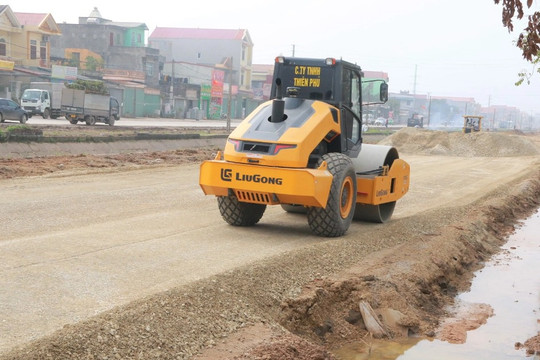 Vì sao 1,5 km đường ở Ninh Bình "tiêu tốn" tới 165 tỷ đồng?