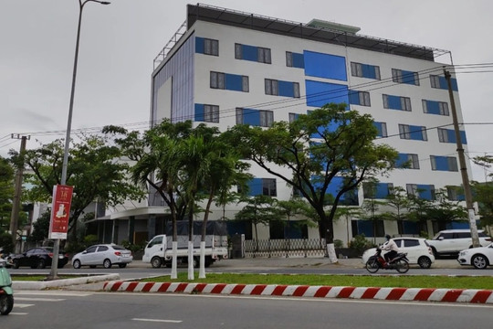 Vụ bệnh viện 7 tầng xây dựng không phép: Tạm dừng mọi hoạt động chờ xử lý