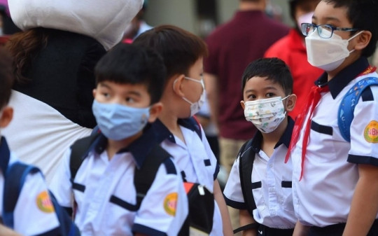 TP. Hồ Chí Minh: Học sinh nhiễm Covid-19 tăng sau khi học trực tiếp